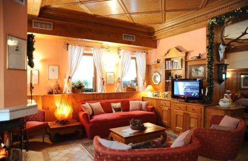 Hotel Garni Il Cirmolo Рока Пиеторе Екстериор снимка